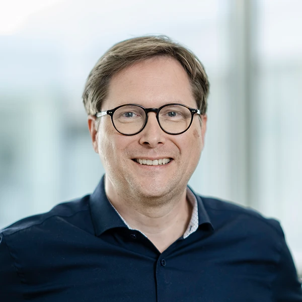 Thomas Breit Portrait